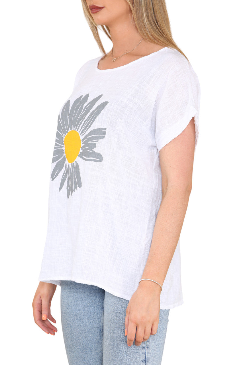 DAISY FLOWER GRAPHIC TOP WHITE