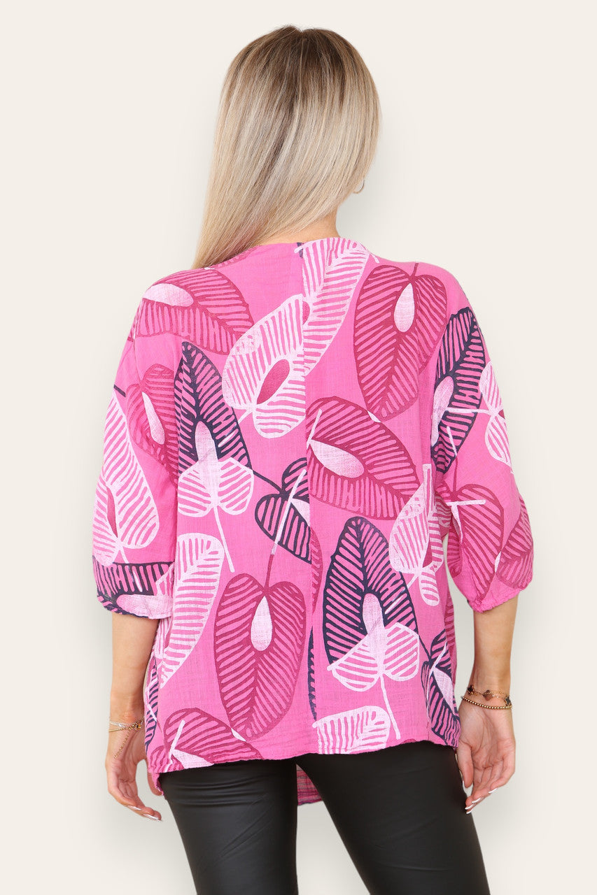 ABSTRACTE TOP MET BLADPRINT CERISE