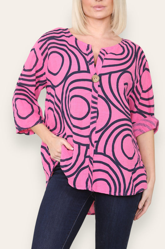 CIRCLE SWIRL PRINT GRANDAD COLLAR BUTTON FRONT TOP CERISE