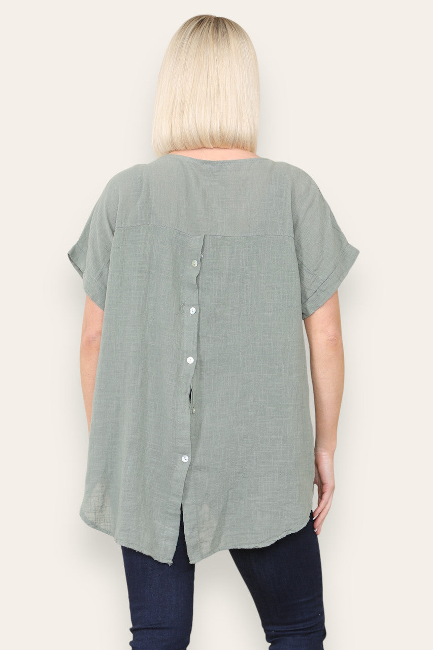 TOP MET KNOPEN OP DE ACHTERKANT EN KETTING KHAKI