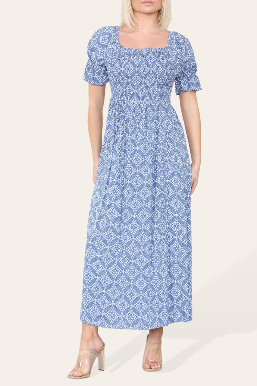 GEOMETRISCHE BARDOT MAXIJURK MET BLOEMEN EN DENIMUITSTRALING