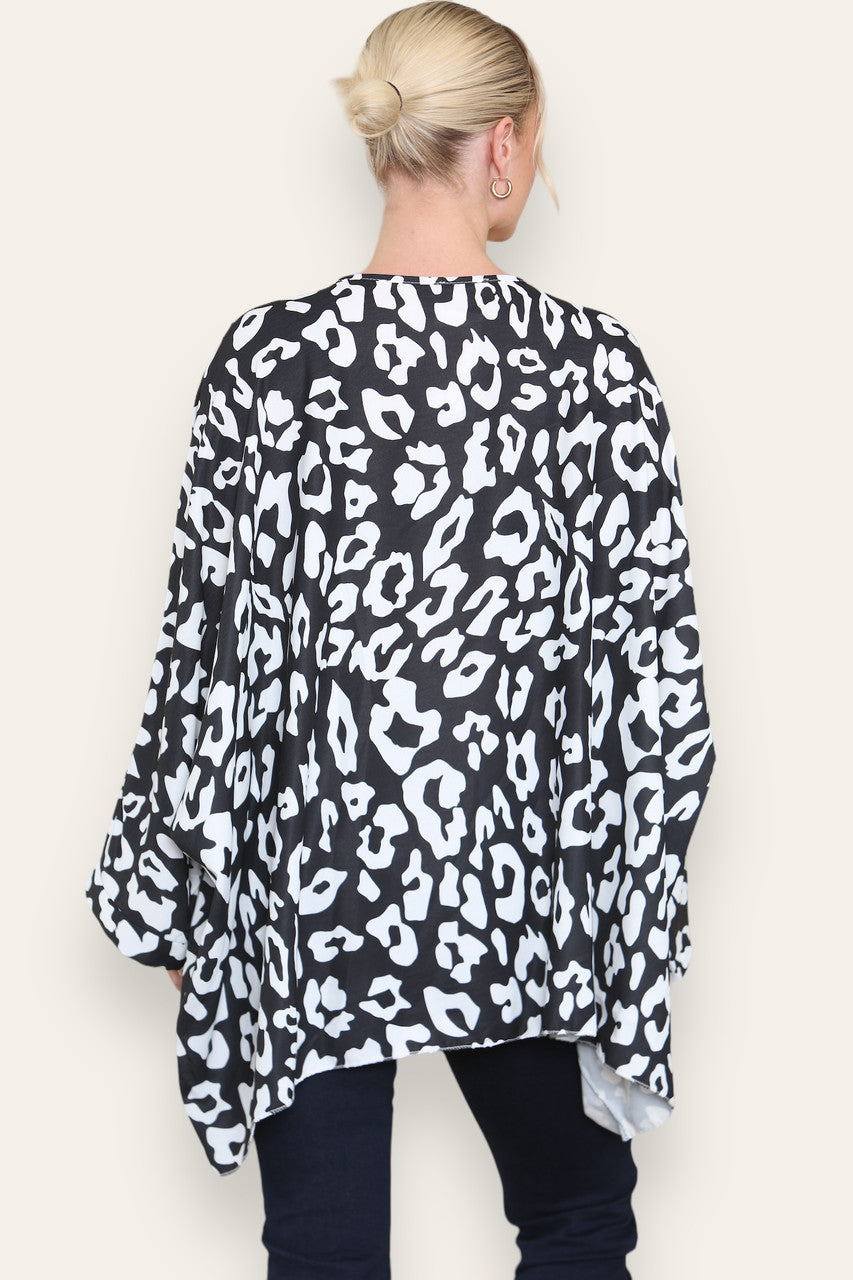 BATWING LEOPARD PRINT TOP BLACK