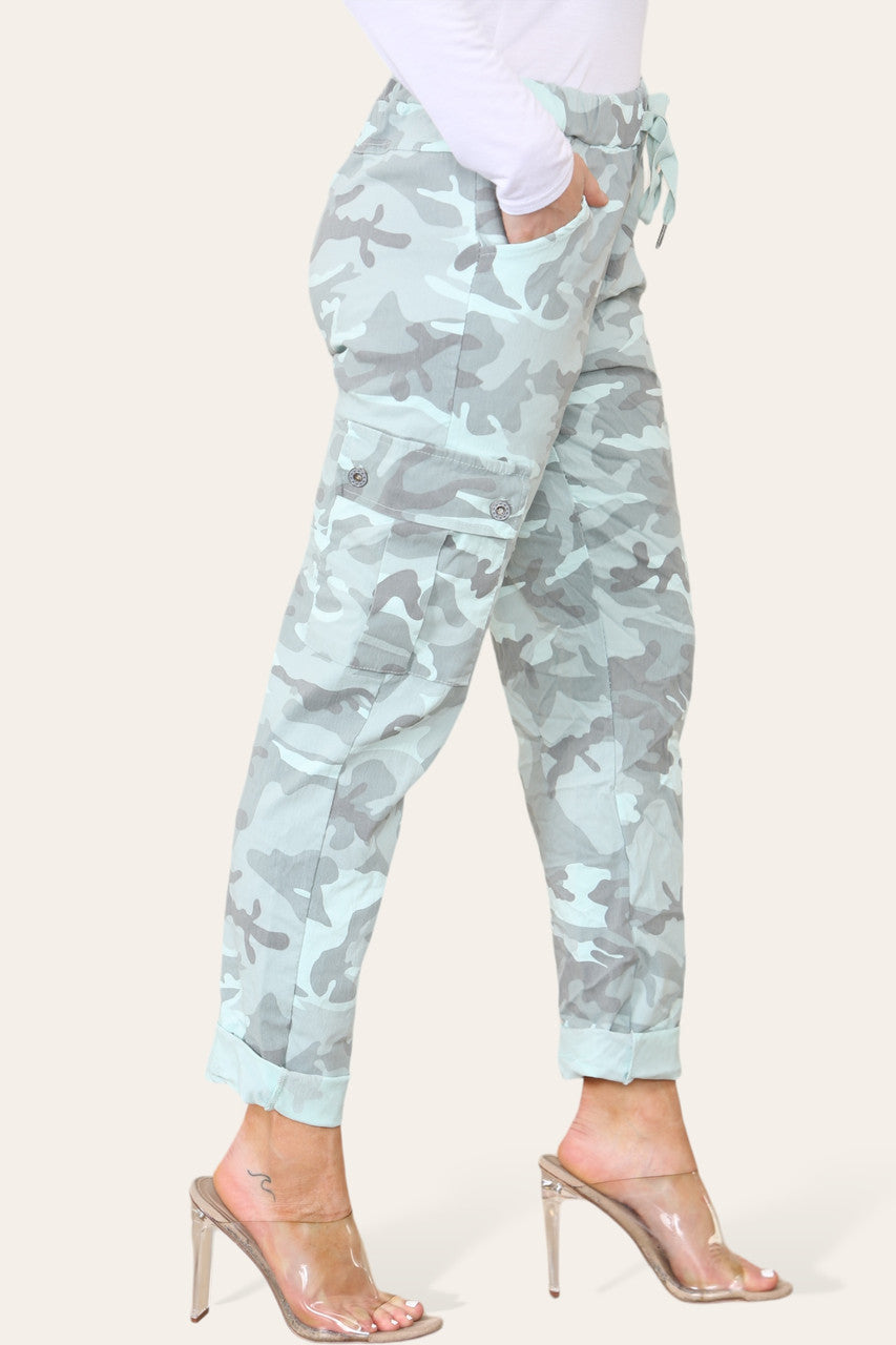 CAMOUFLAGE PRINT MAGIC COMBAT TROUSERS MINT