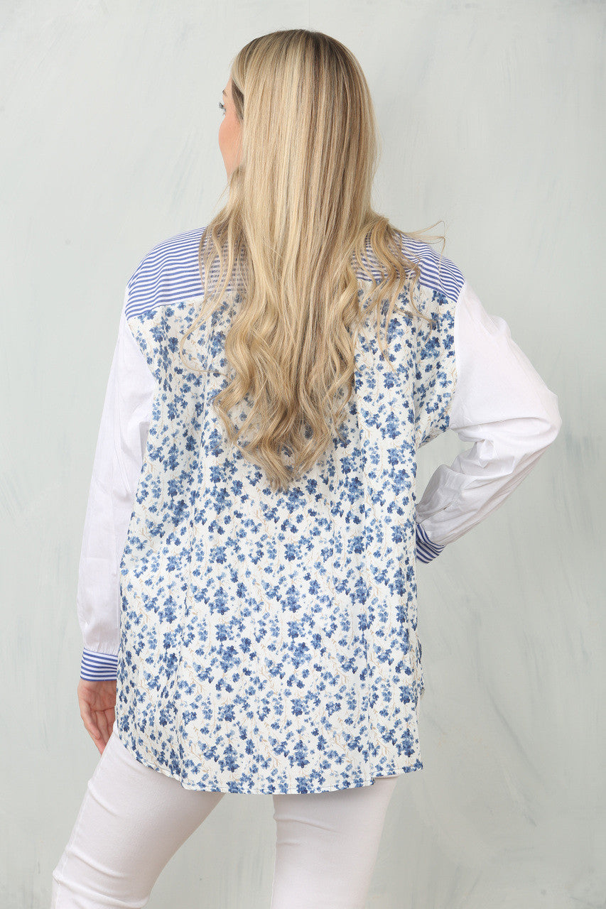 OVERHEMD MET BLOEMENSTREEP EN CONTRASTEREND PANEEL - BLAUW
