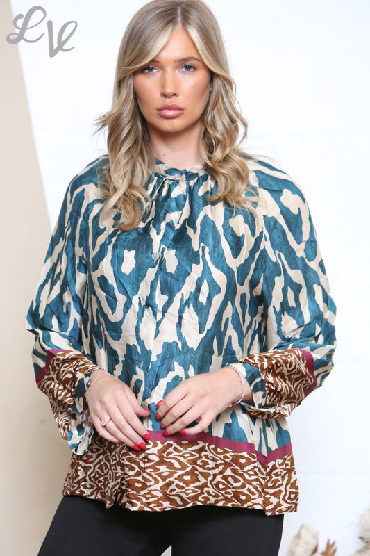 Damesblouse met Knoopsluiting en Boordprint Petrol