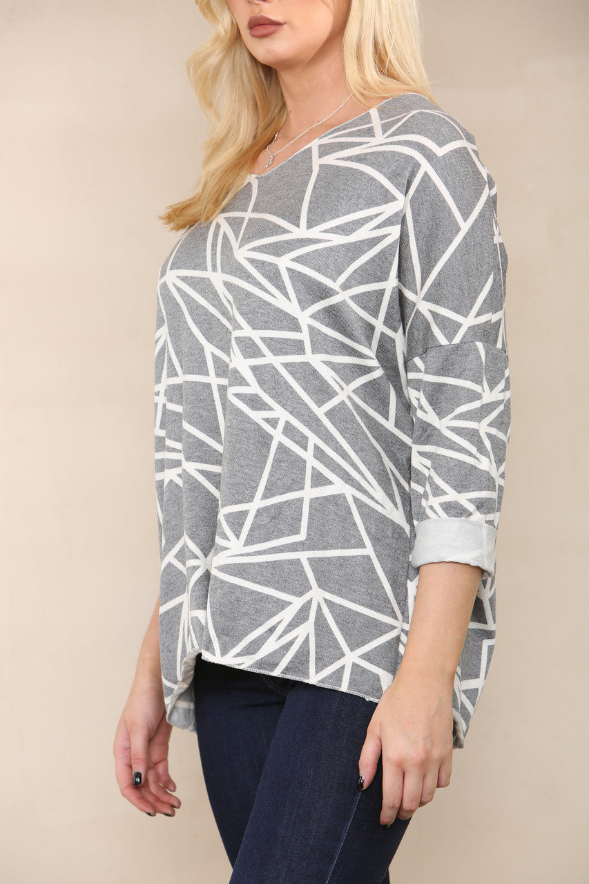 GEOMETRIC LINES FINE KNIT TOP GREY