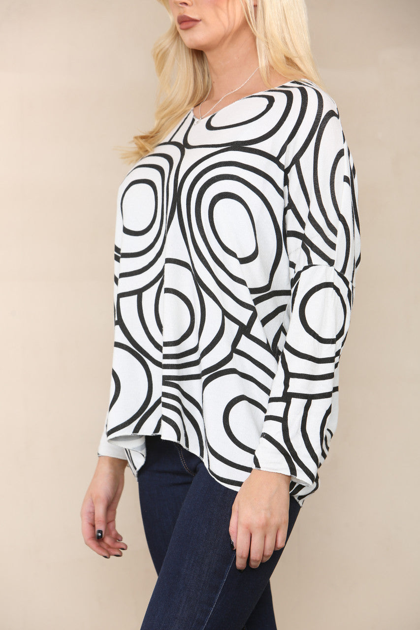 CIRCLE SWIRLS FINE KNIT TOP WHITE