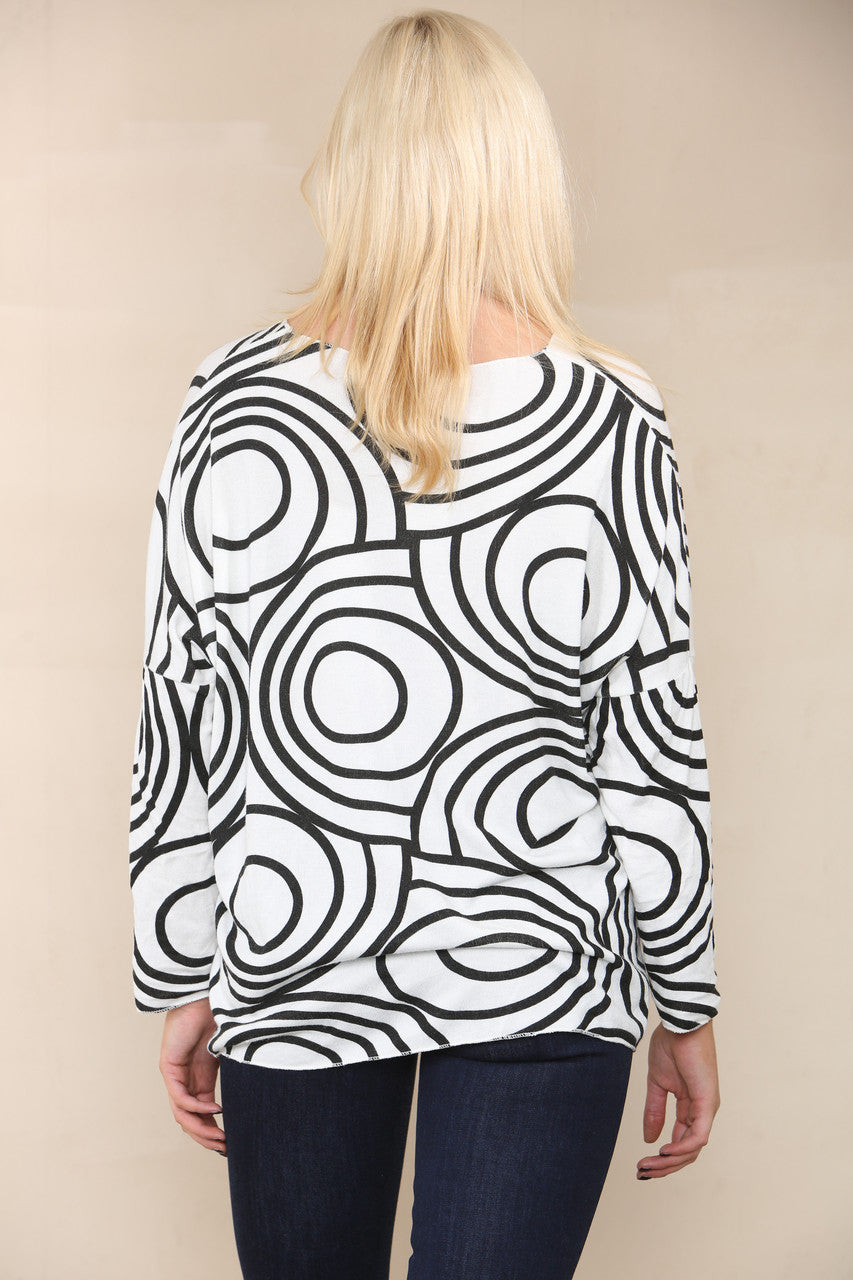 CIRCLE SWIRLS FINE KNIT TOP WHITE
