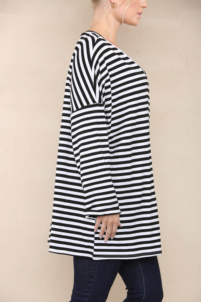 V-NECK STRIPED LONG SLEEVE TOP BLACK