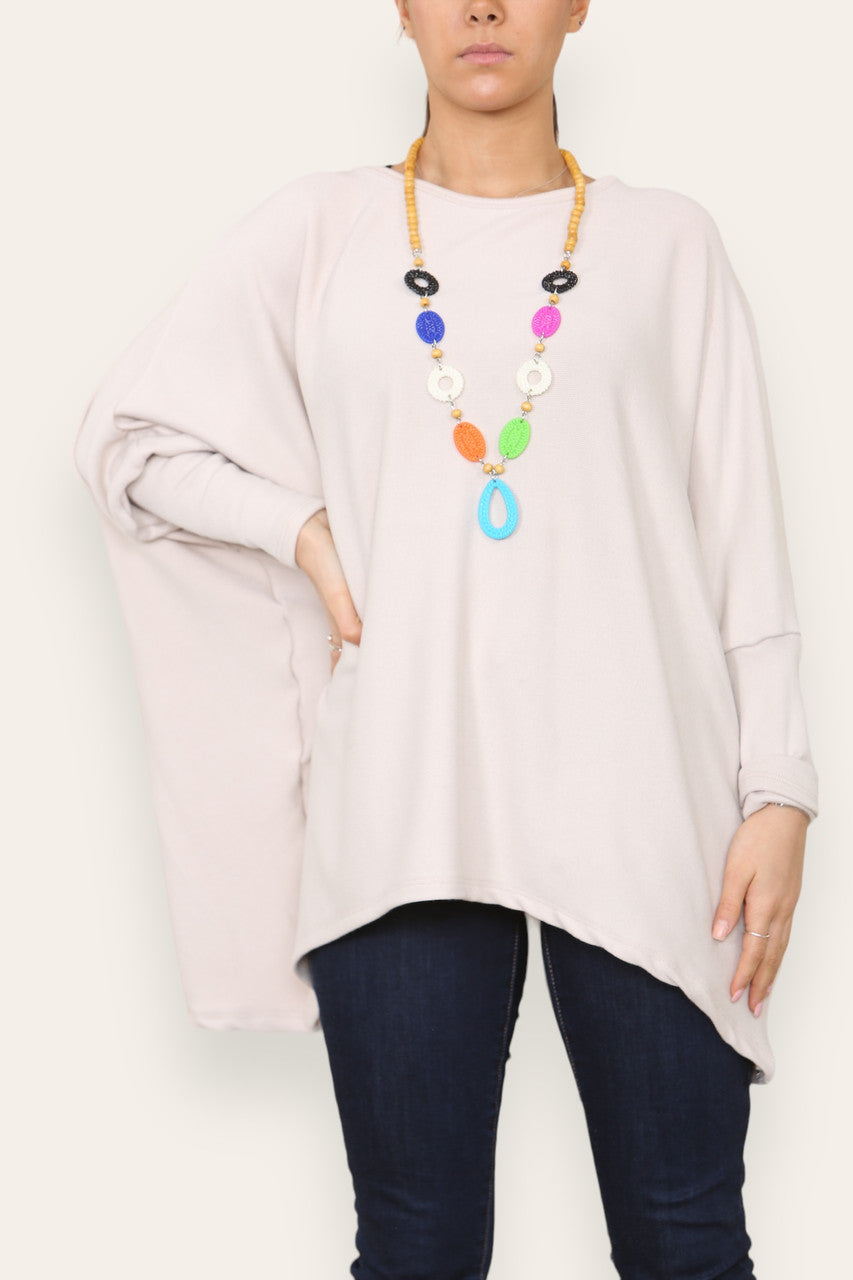 PLAIN FINE KNIT TOP WITH CHUNKY NECKLACE STONE
