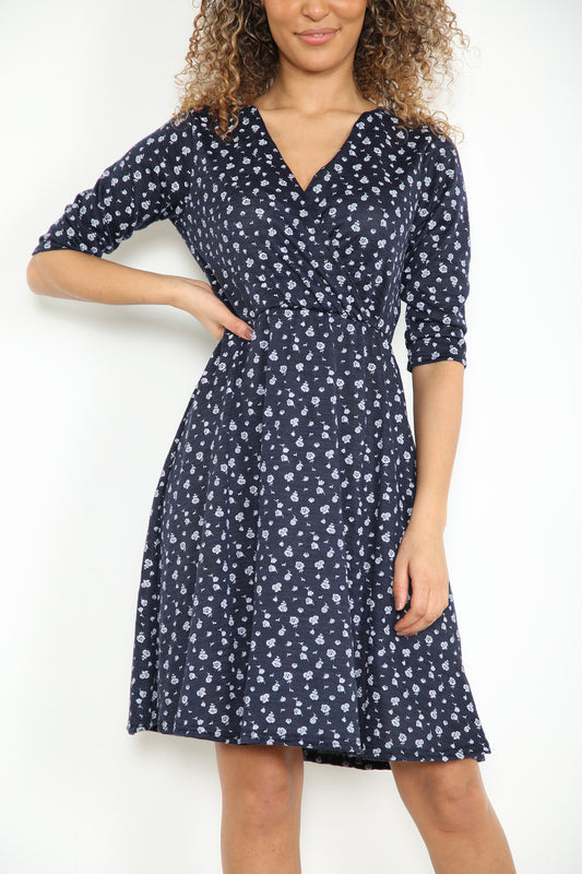JURK MET ROZENPRINT, OVERSLAGSTIJL, ELASTISCHE TAILLE MARINEBLAUW