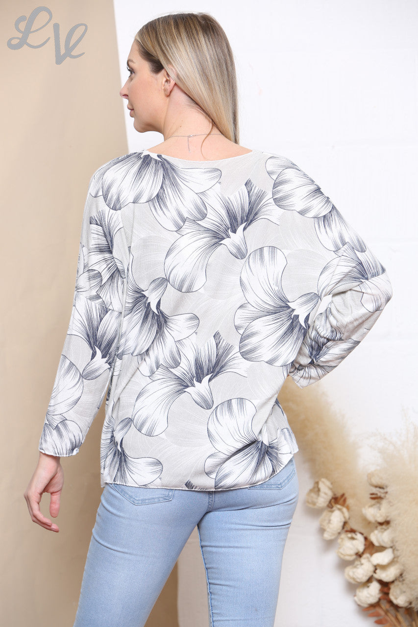Ladies Flower Petal Print Fine Knit Jumper Top White