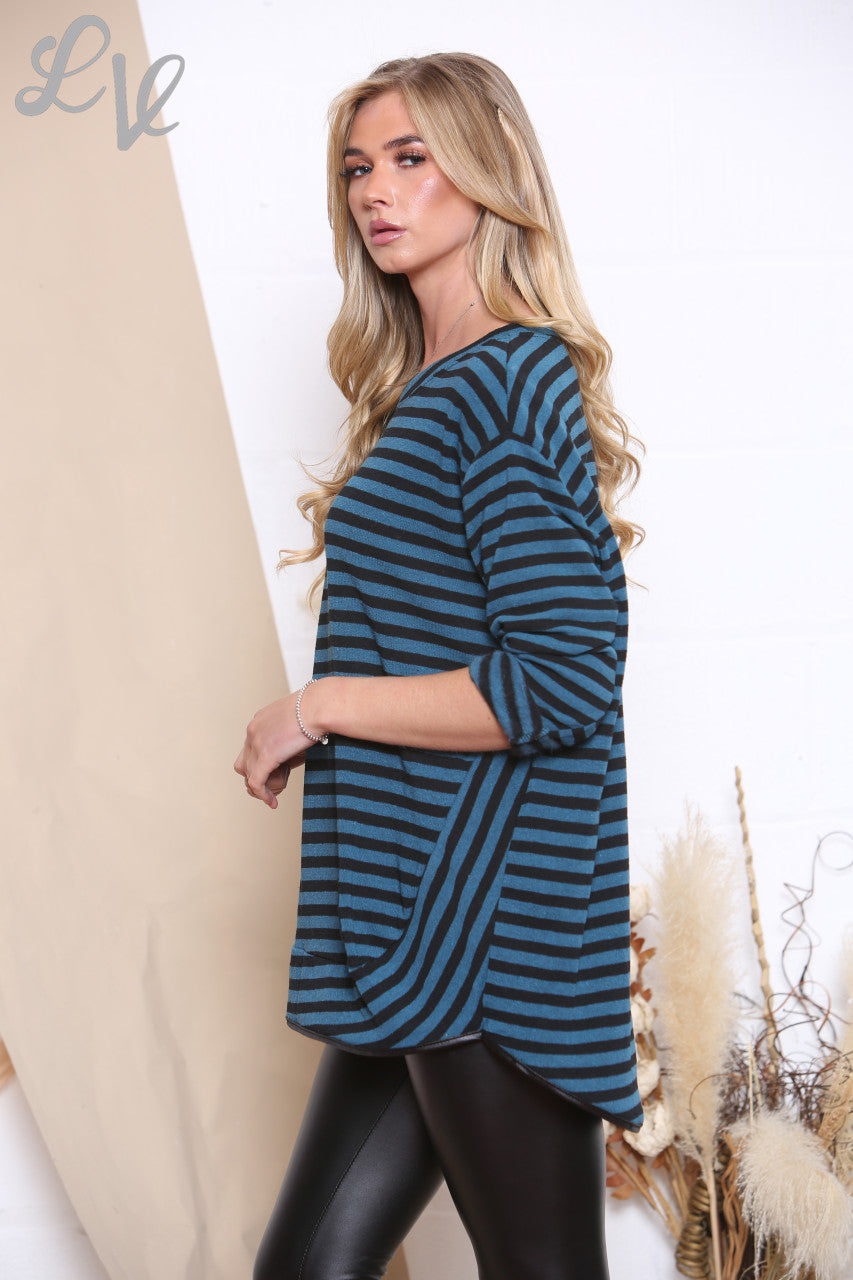 Dames gestreepte top met badge blauw Eenheidsprijs €8,99