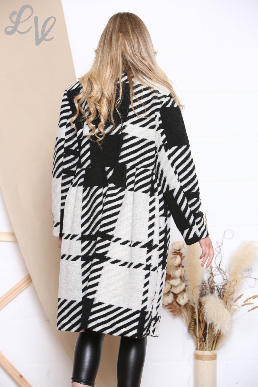 Dames wollen jas ruit Zwart Prijs WAS €24,99 NU €14,99