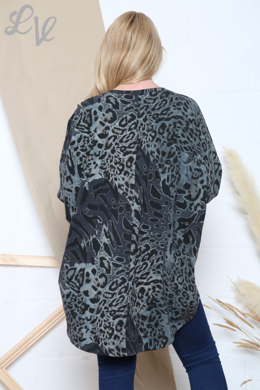 Dames Tuniektop met dierenprintmix Houtskool Stukprijs € 13,99