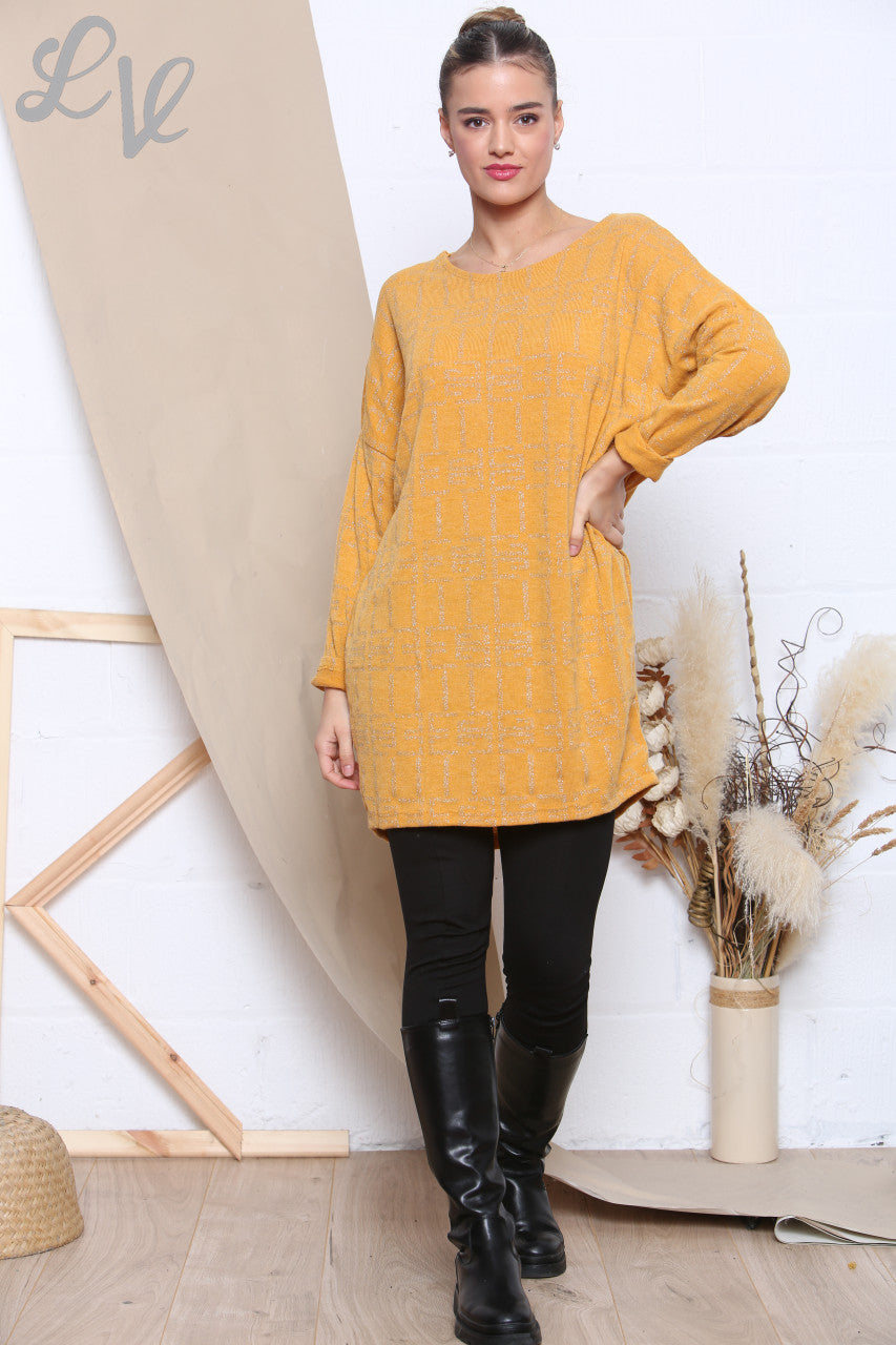 Dames top met glinsterende print Mosterdstukprijs WAS € 9,99 NU € 4,99
