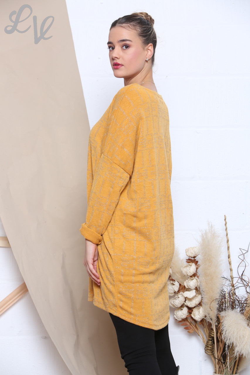 Dames top met glinsterende print Mosterdstukprijs WAS € 9,99 NU € 4,99
