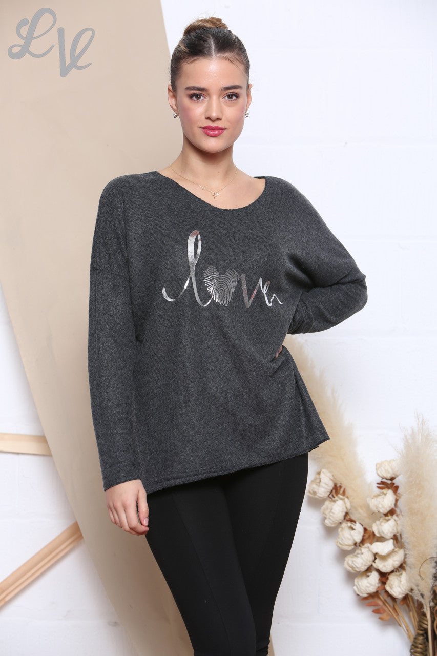 Dames Gebreide Trui met Foliedruk Love Houtskool Prijs per stuk £7,99