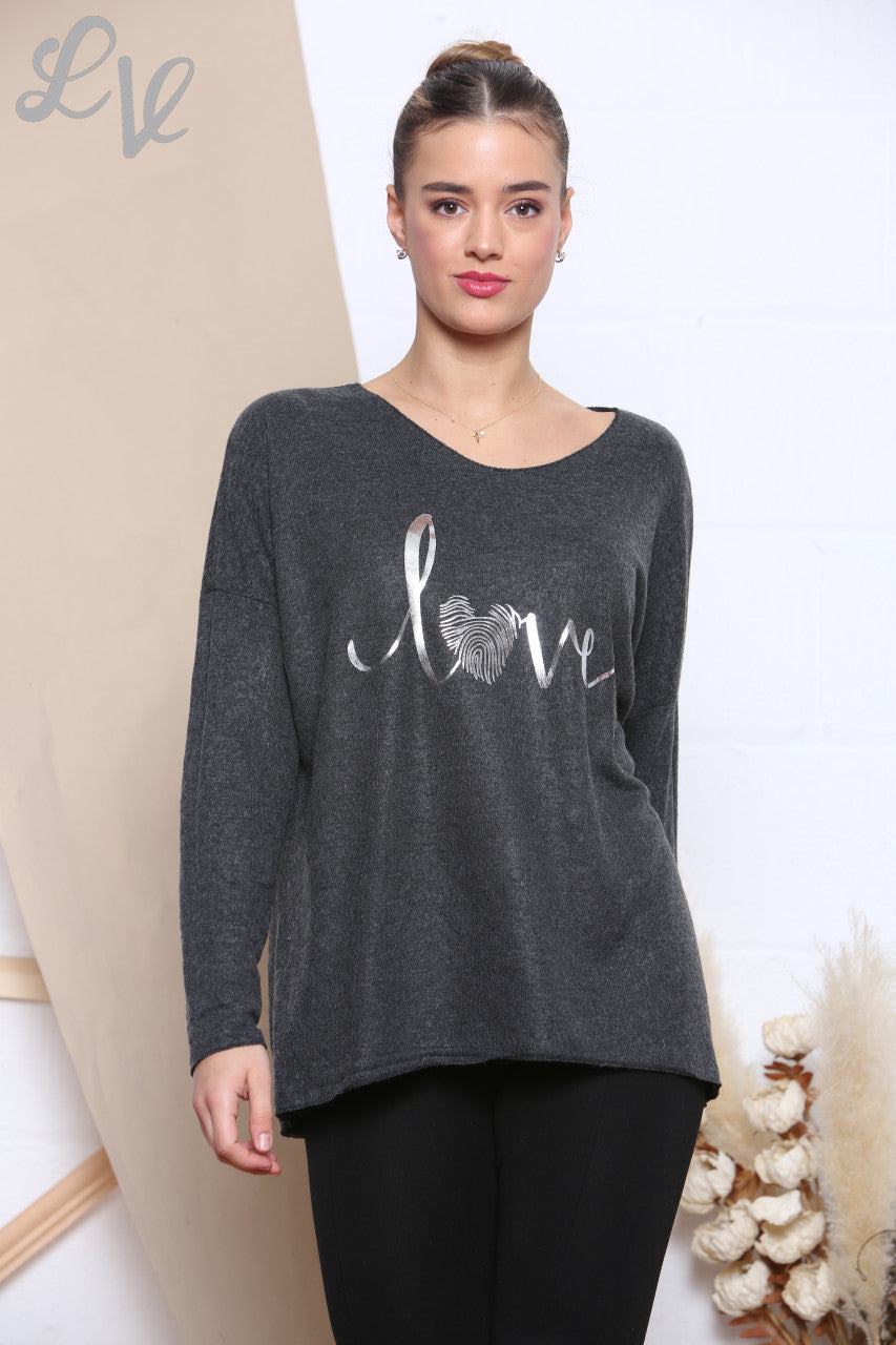 Dames Gebreide Trui met Foliedruk Love Houtskool Prijs per stuk £7,99