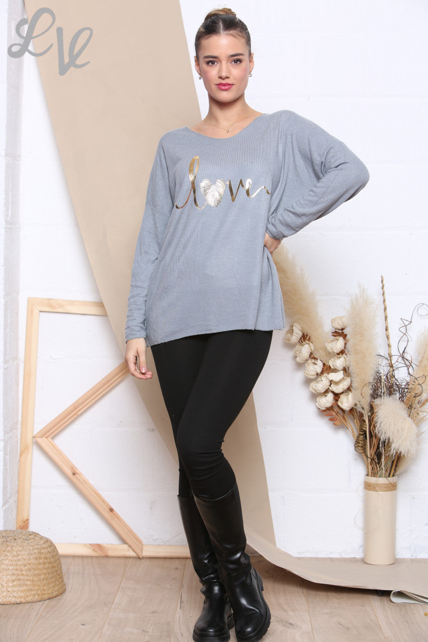 Dames gebreide trui met folieprint "Love" grijs, per stuk € 7,99