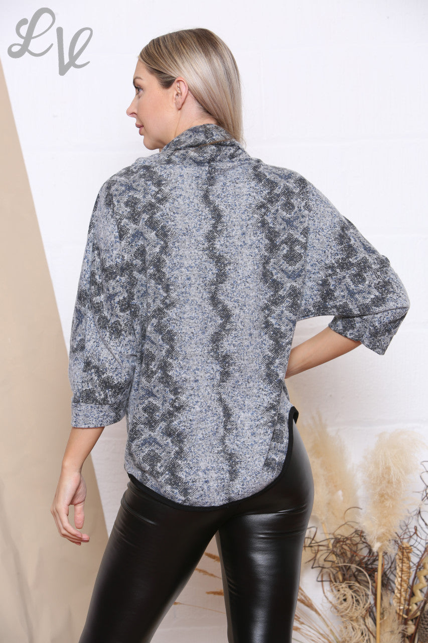 Dames trui met slangenprint en col, grijs, stuksprijs WAS € 9,99 NU € 3,99