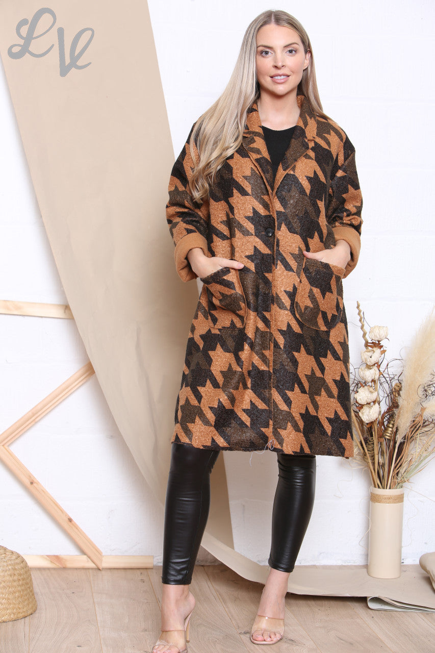 Dames jas met hondentandprint, kaki. Prijs per stuk: €12,99