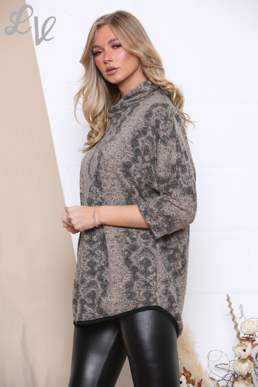 Dames Trui met Col in Slangenprint Taupe Stukprijs €8,99