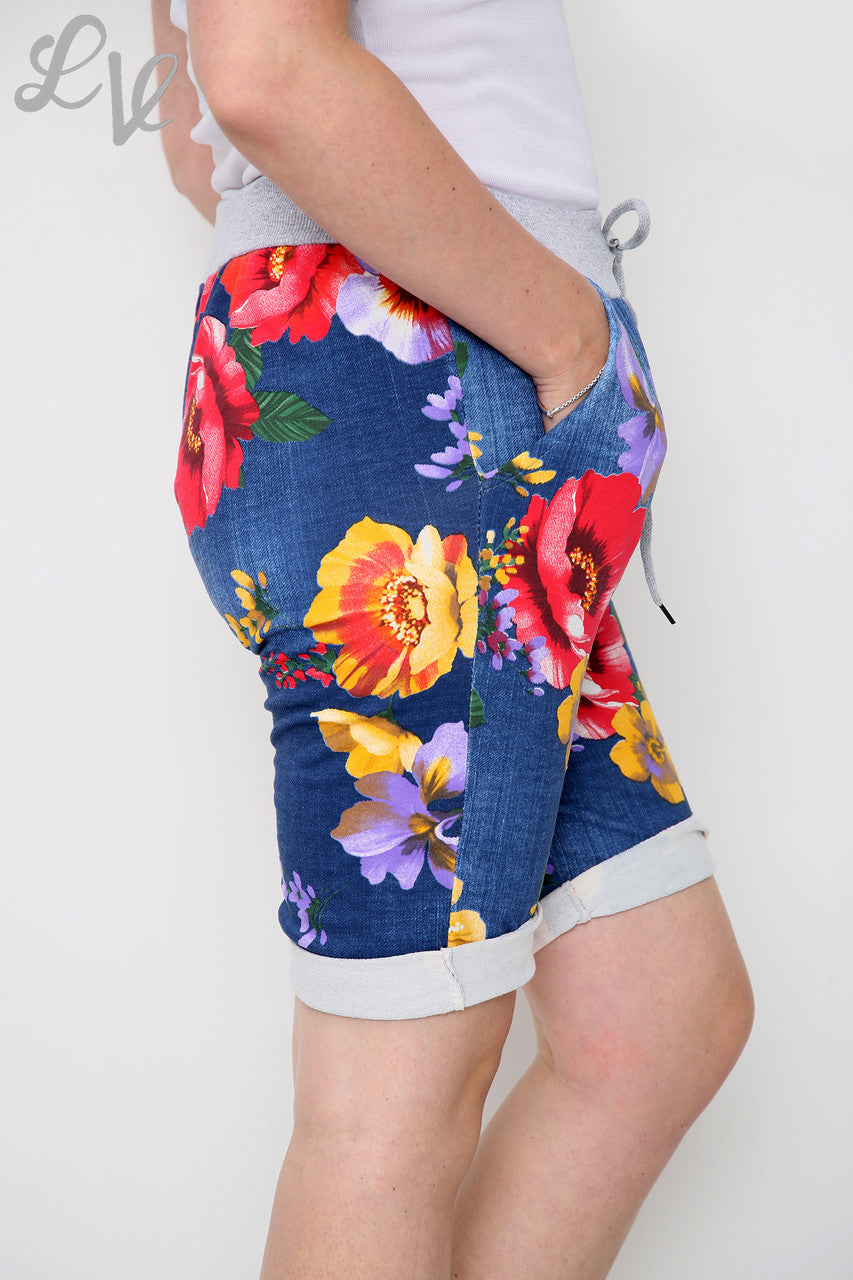 Ladies Plus Size Floral Poppy Print Print Shorts Navy  - Unit Price £6.50