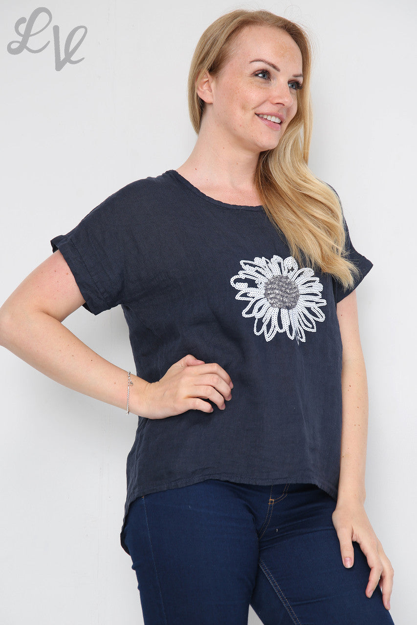 Dames Top met Bloemenpailletten Navy - Prijs per eenheid € 12,99