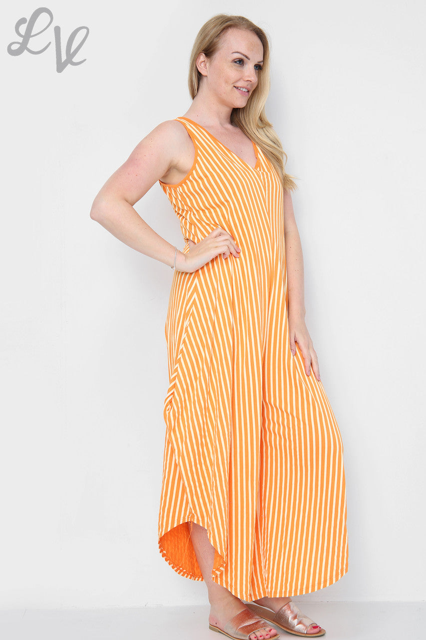 Dames gestreepte jumpsuit met wijde pijpen, oranje, per stuk € 9,99