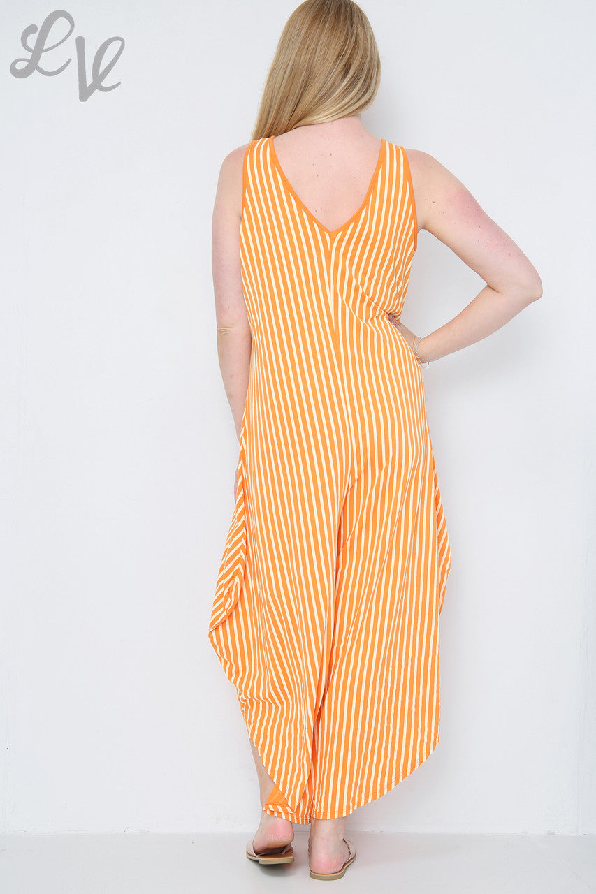 Dames gestreepte jumpsuit met wijde pijpen, oranje, per stuk € 9,99