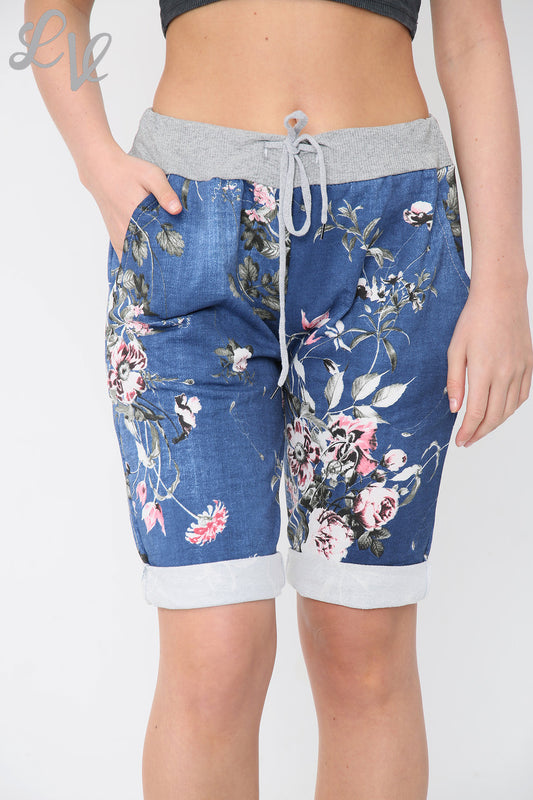 Dames Shorts met Bloemenprint Navy - Prijs per eenheid €5,99