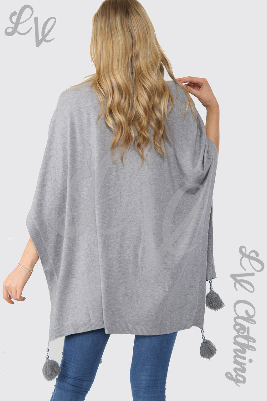 Dames Pompon Poncho/Trui met Kwastjes Grijs - Prijs per stuk €15,99