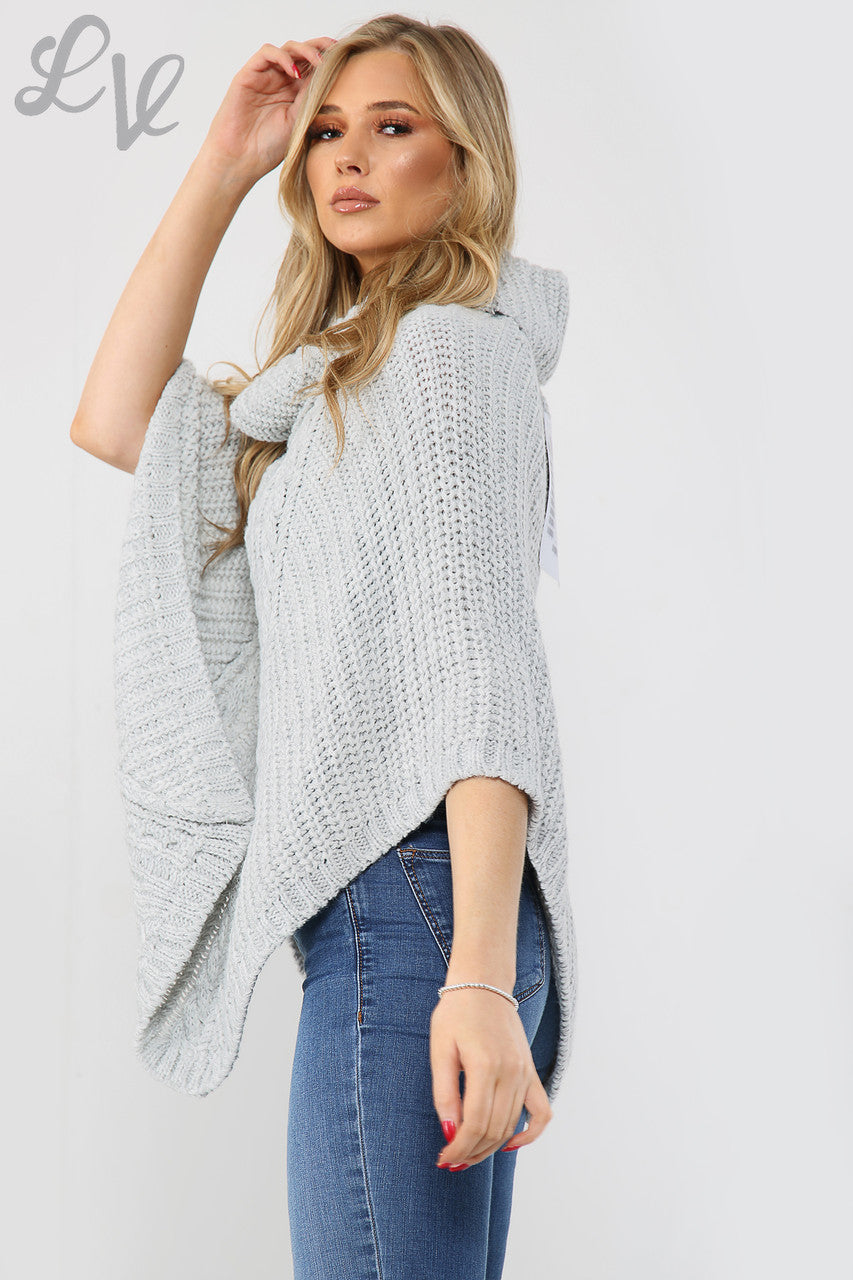 Dames kabelgebreide poncho met col zilver