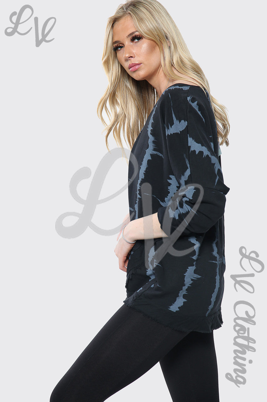 Dames Tie Dye Print V-hals Oversized Top Zwart Prijs per stuk £11,99