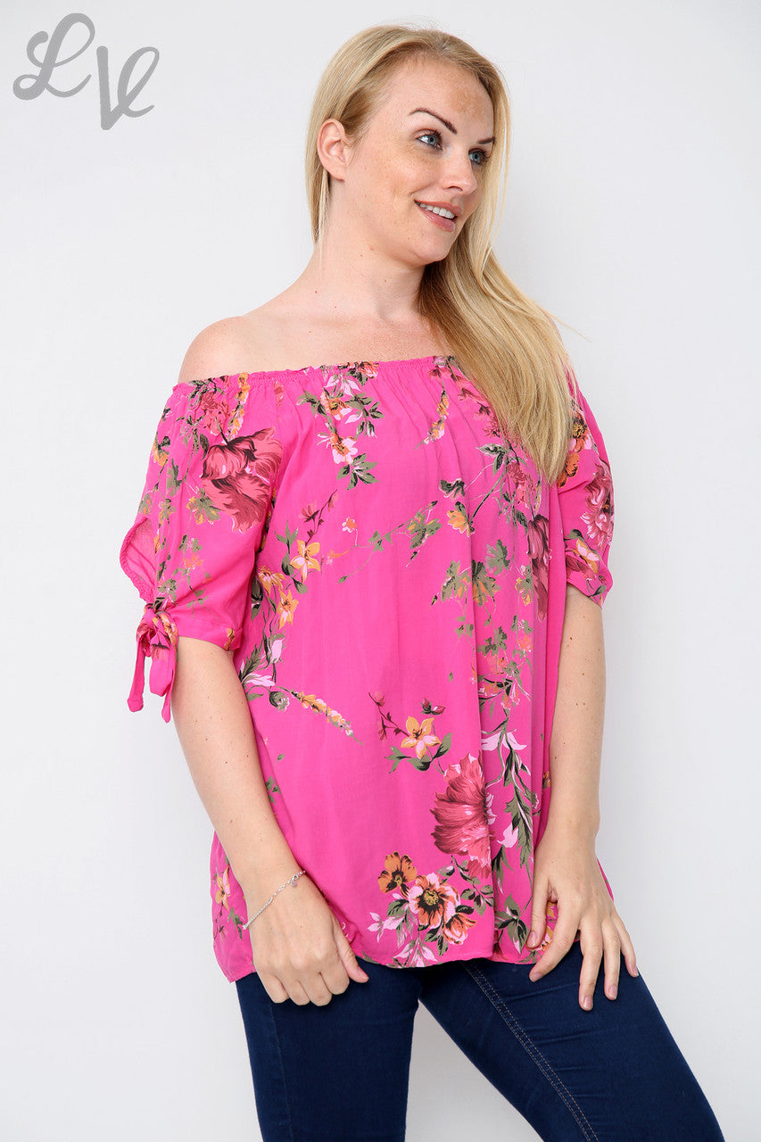 Dames top met bloemenprint en gipsy-stijl Cerise Prijs per stuk £ 9,99