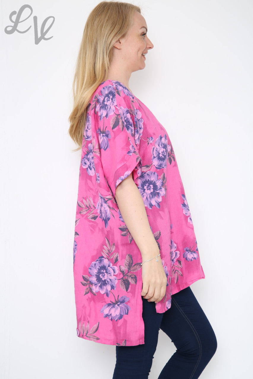 Dames top met bloemenprint en steel, cerise. Prijs per stuk € 12,99
