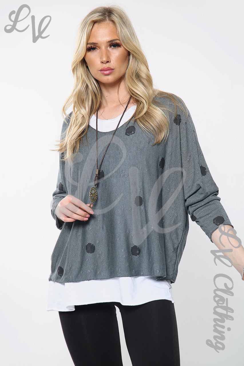 Dames Twin Layer Top met Stippenprint en Ketting Antraciet Prijs per stuk € 11,99