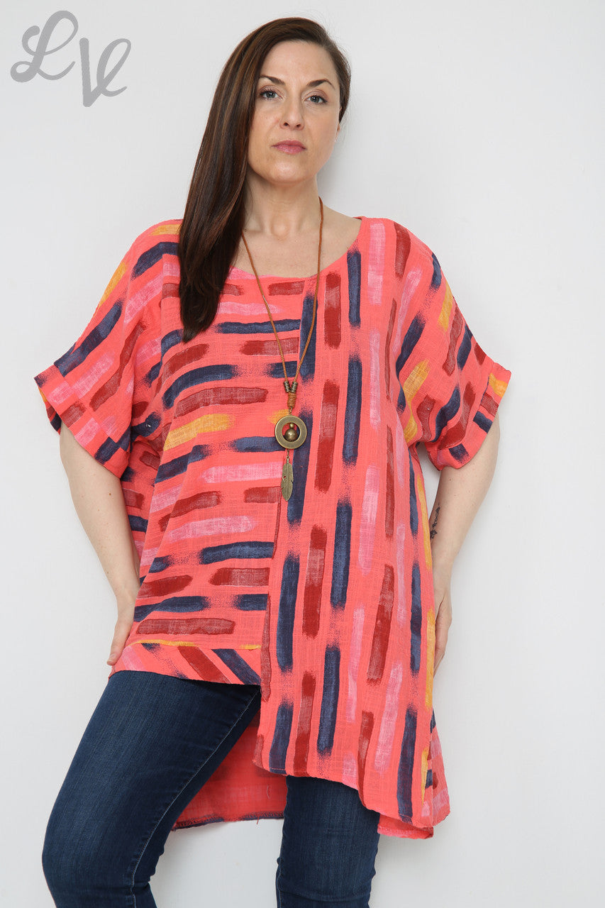 Dames top met asymmetrische streepjesprint Koraal Prijs per eenheid €8,99