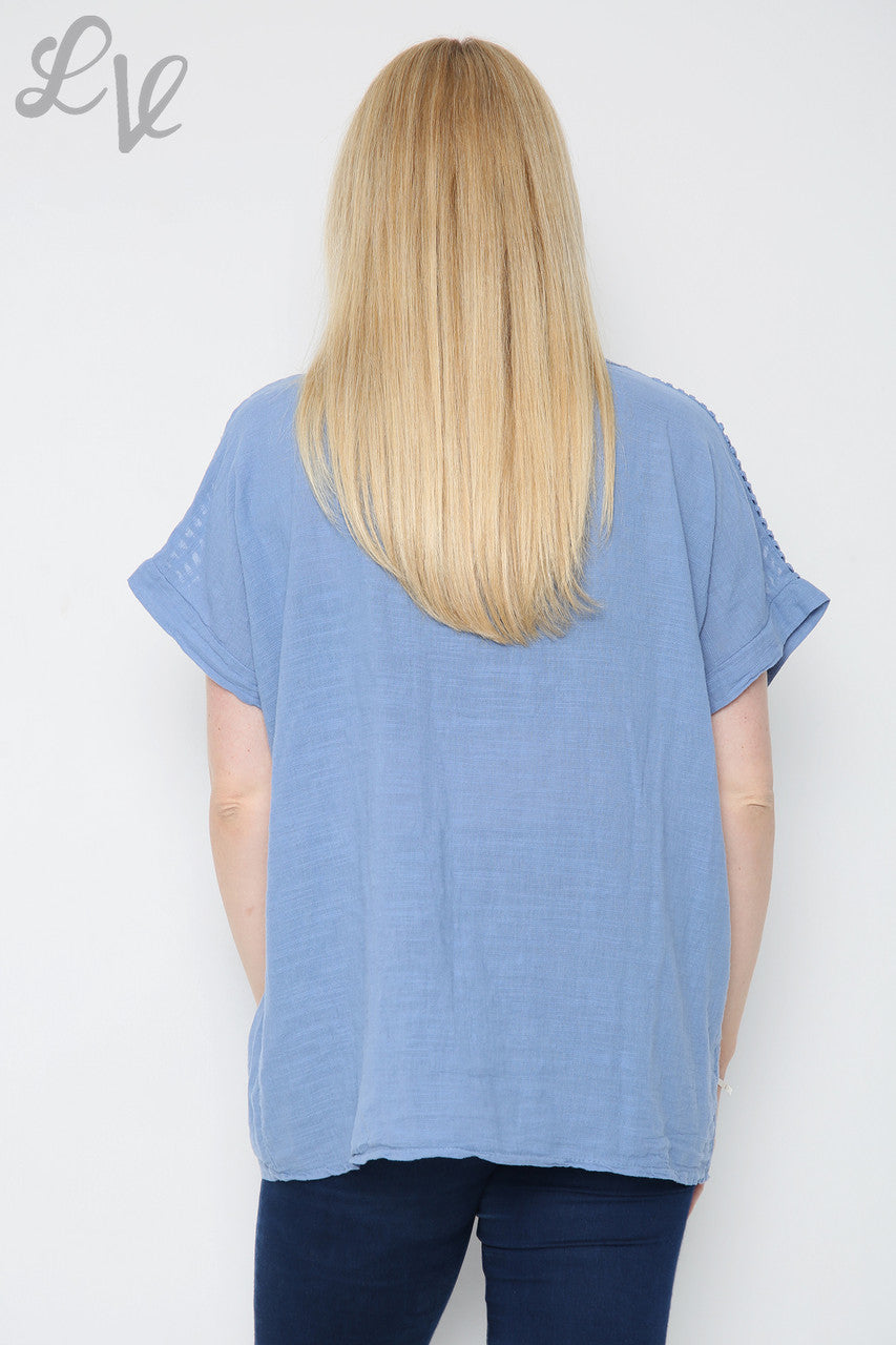 Kopie van Kopie van TOP VAN DENIM MET UITGESNEDEN SCHOUDER EN HALSBAND