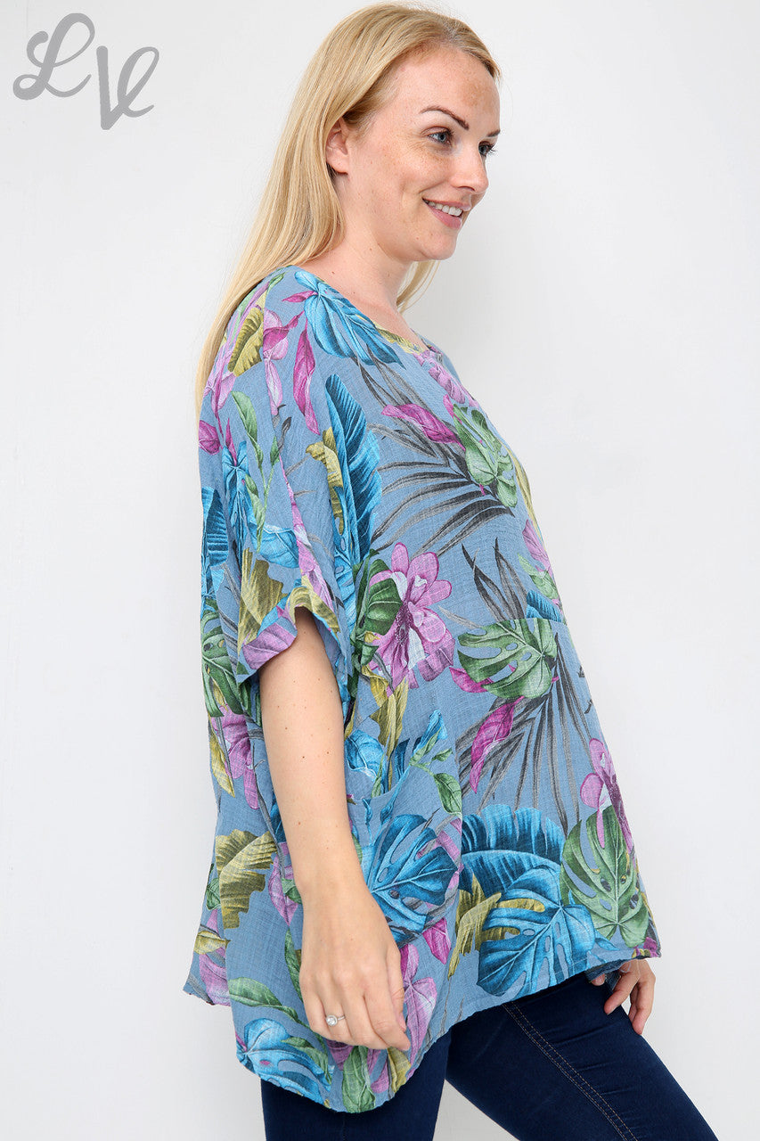 Dames top met tropische print van spijkerstof - Stukprijs € 9,99