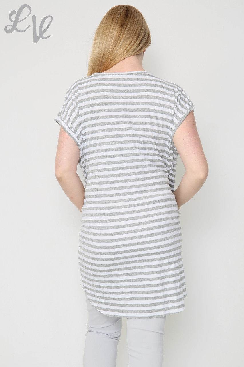 Dames gestreepte top met korte mouwen grijs Stukprijs £8,99