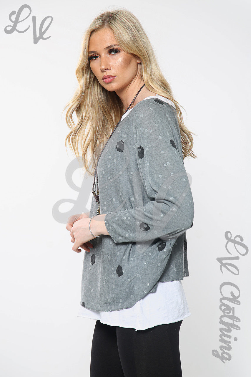 Dames Top Met Dubbele Laag, Stipjesprint En Ketting Grijs Stukprijs € 12,99
