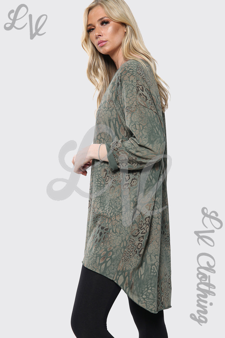Ladies Leopard Print Italian Oversize Batwing Top Khaki Unit Price £16.99