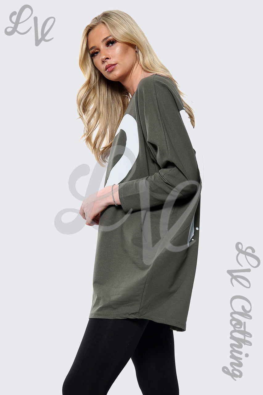 Dames "Heart Print NY" Slogan Top met Opdruk op de Rug Kaki Stukprijs €15,99