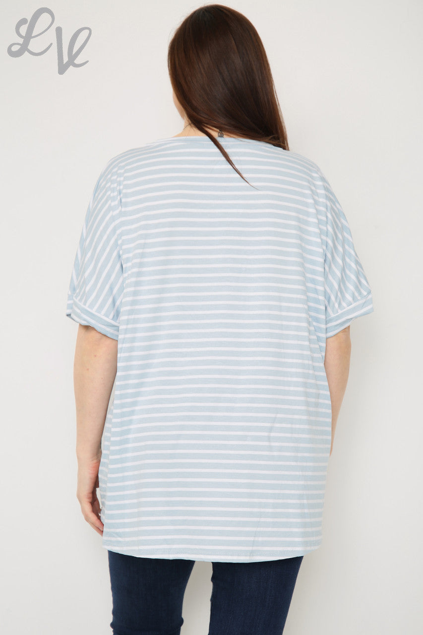 Dames gestreepte top met korte mouwen lichtblauw per stuk WAS £8,99 NU £5