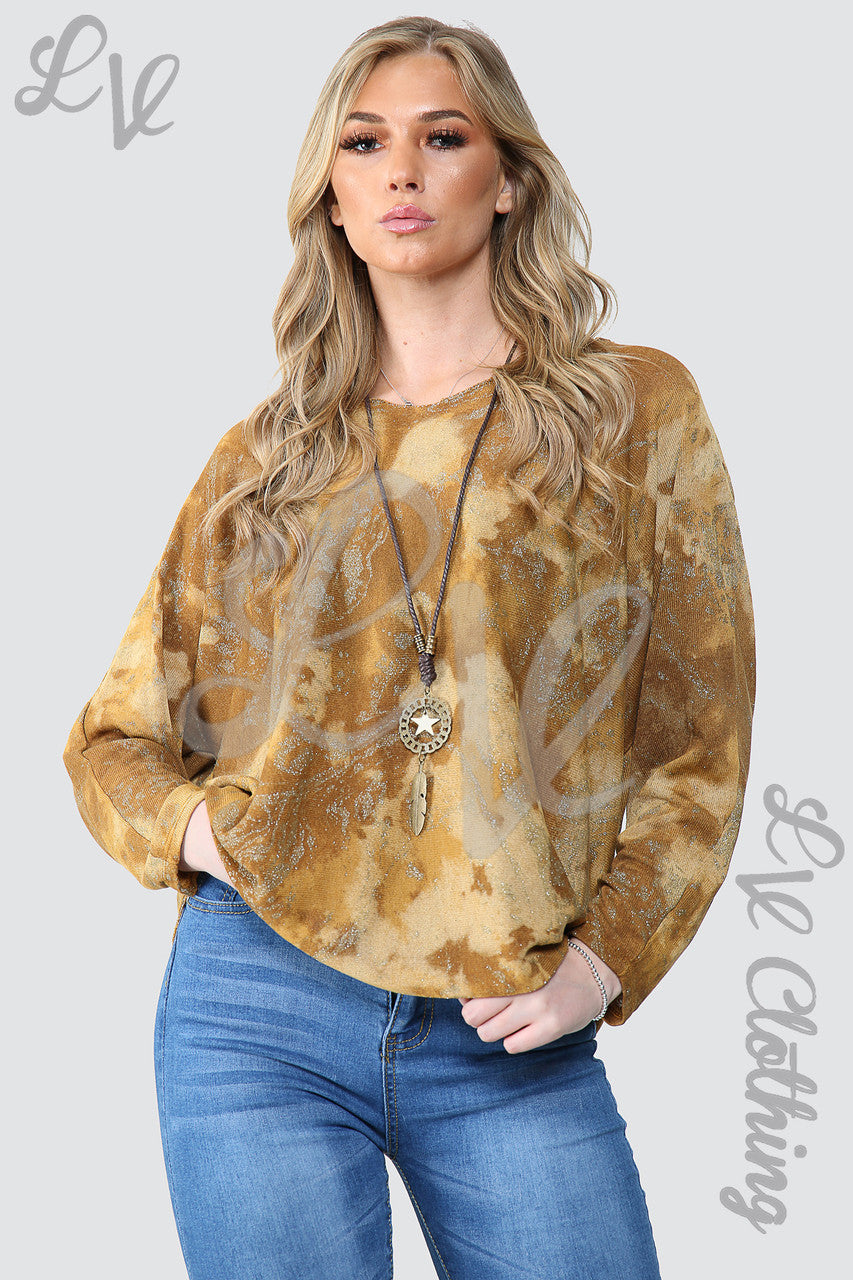 Dames Acid Wash Top met Glitters en Ketting Mosterd - Prijs per stuk € 10,99