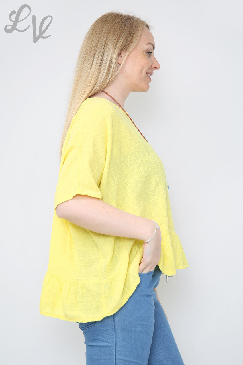 Dames top met ruches en ketting Mosterdstukprijs € 8,99
