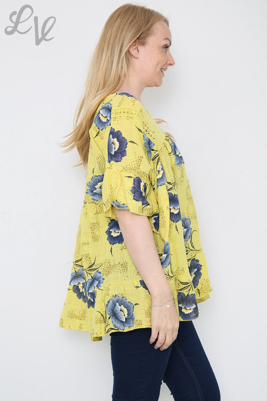 Dames Top met Bloemenprint Mosterd Stukprijs € 7,99