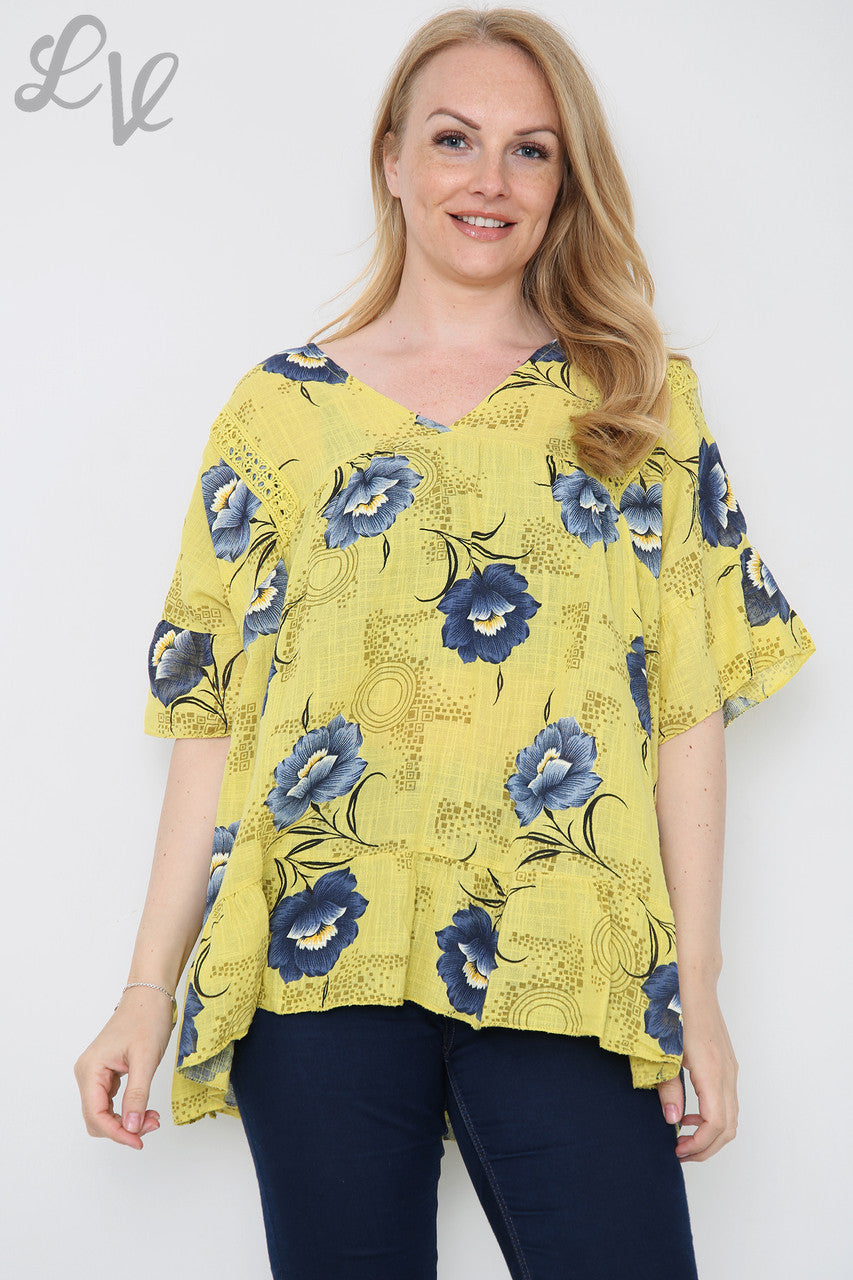 Dames Top met Bloemenprint Mosterd Stukprijs € 7,99